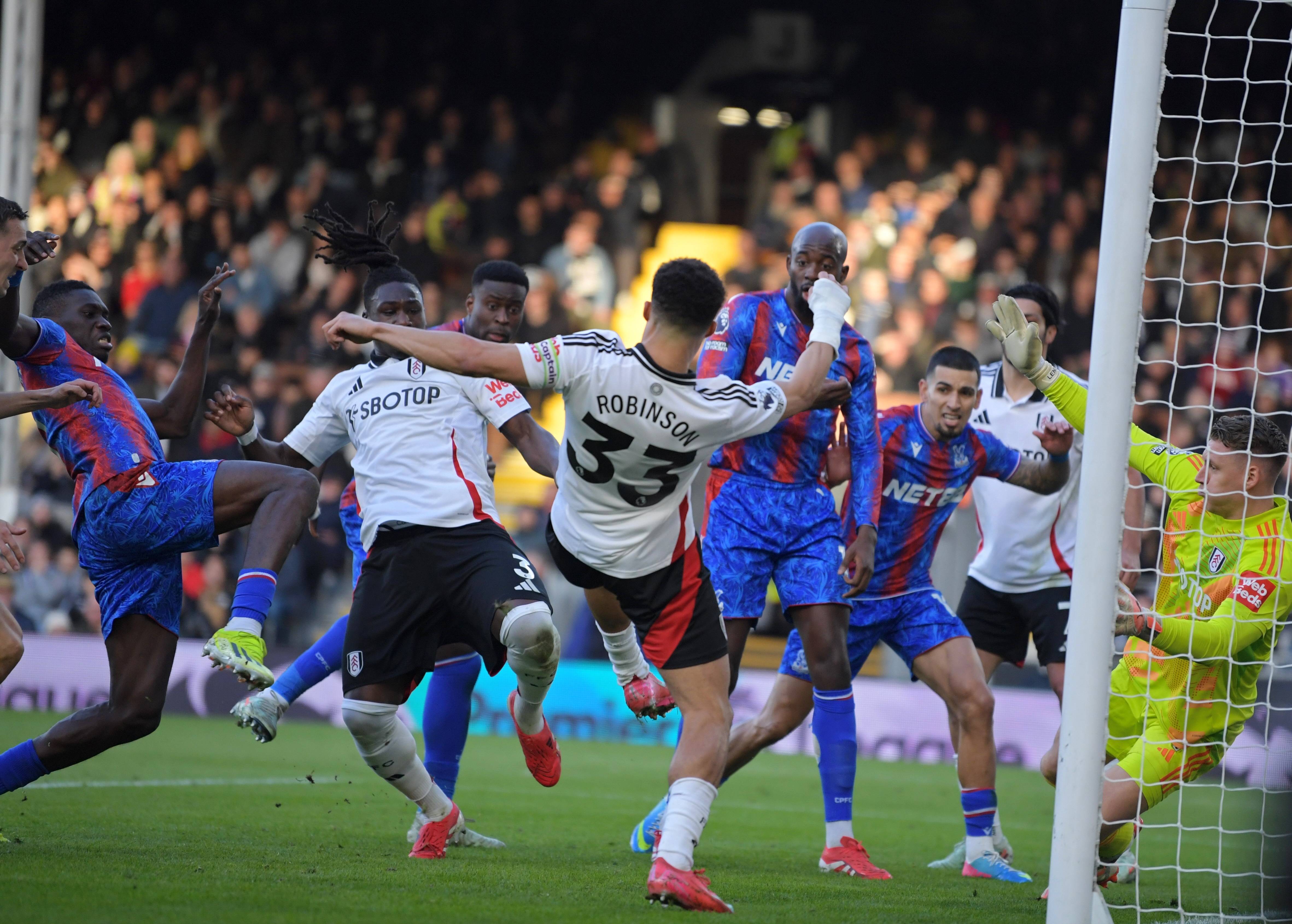 哈德斯菲尔德足球